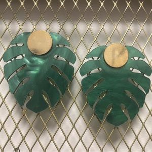 Palm leaf earrings. Never worn
